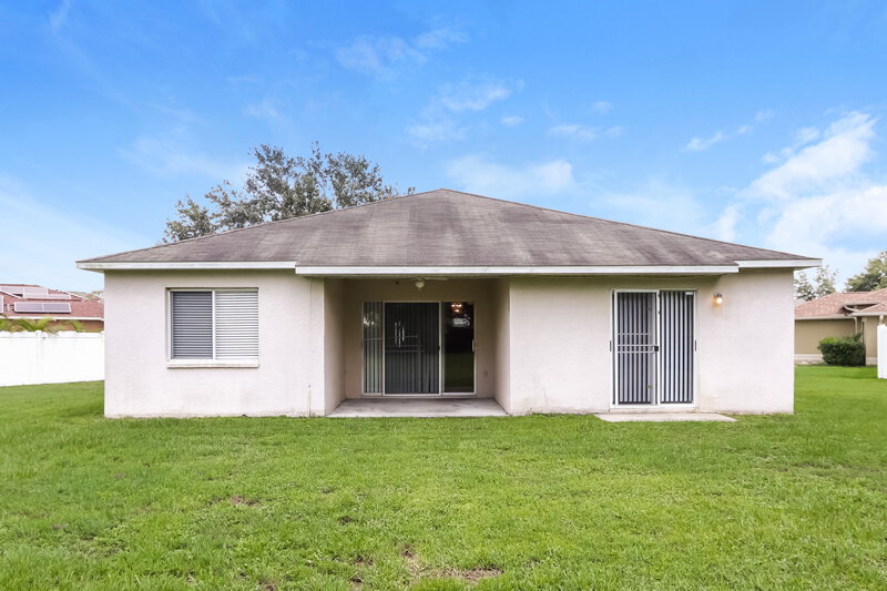 2,245/Mo, 1305 Cedar Rock Pl Brandon, FL 33511 Rear View