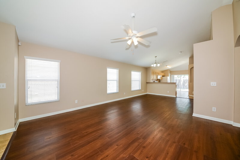 1,925/Mo, 10411 Lakeside Vista Dr Riverview, FL 33569 Living Room View 3