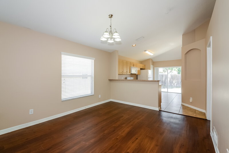 1,925/Mo, 10411 Lakeside Vista Dr Riverview, FL 33569 Dining Room View