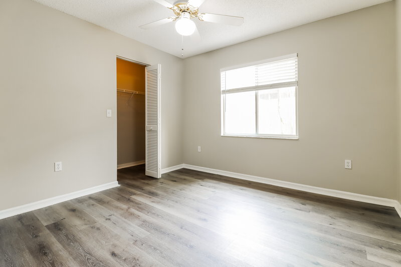 1,965/Mo, 7921 Hathaway Dr New Port Richey, FL 34654 Bedroom View 2