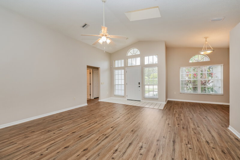 2,085/Mo, 10232 Arrow Creek Rd New Port Richey, FL 34655 Living Room View