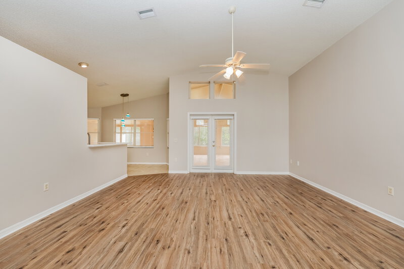 2,085/Mo, 10232 Arrow Creek Rd New Port Richey, FL 34655 Living Room View 2