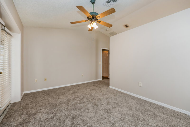 2,085/Mo, 10232 Arrow Creek Rd New Port Richey, FL 34655 Main Bedroom View 2