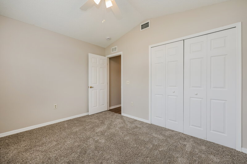 2,085/Mo, 10232 Arrow Creek Rd New Port Richey, FL 34655 Bedroom View 2