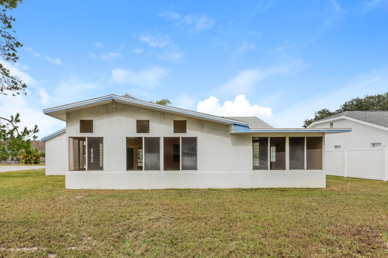 2,085/Mo, 10232 Arrow Creek Rd New Port Richey, FL 34655 Rear View