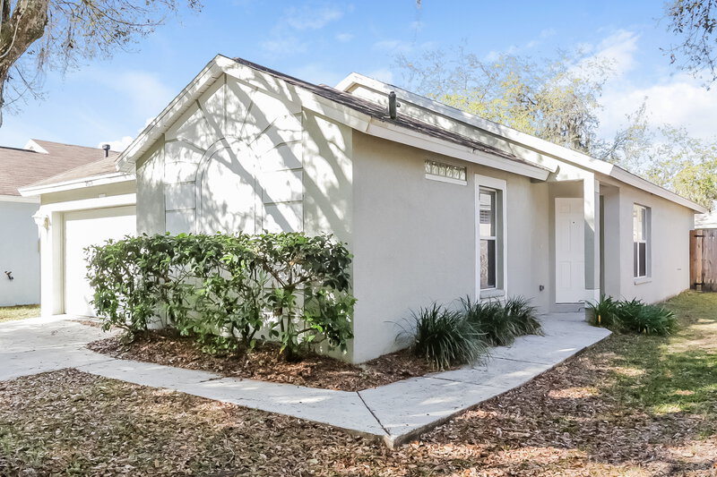 3,740/Mo, 2619 Golden Antler Ln Lutz, FL 33559 Front View