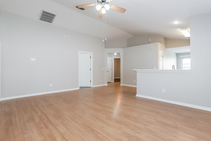 3,740/Mo, 2619 Golden Antler Ln Lutz, FL 33559 Living Room View 2