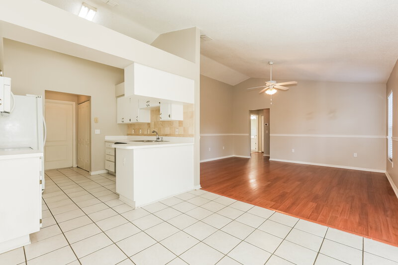 2,080/Mo, 656 Lakemont Dr Brandon, FL 33510 Dining Room View