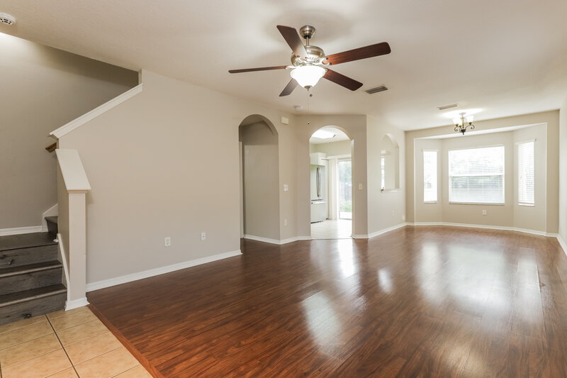 2,410/Mo, 8059 Canterbury Lake Blvd Tampa, FL 33619 Living Room View 3