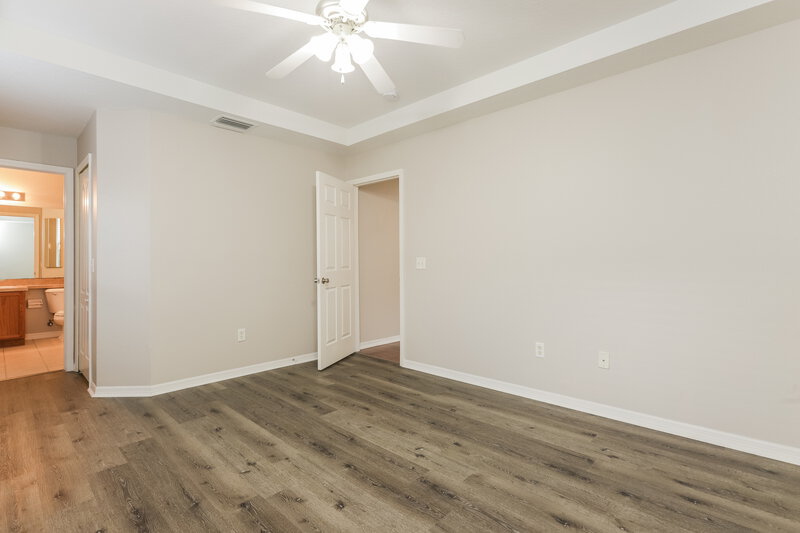 2,410/Mo, 8059 Canterbury Lake Blvd Tampa, FL 33619 Main Bedroom View 2