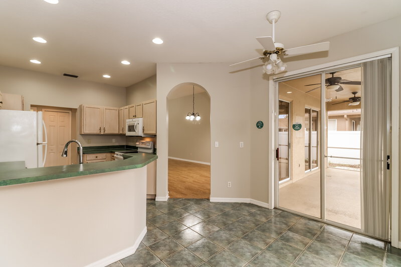 4,840/Mo, 1839 Wood Trail St Tarpon Springs, FL 34689 Kitchen View