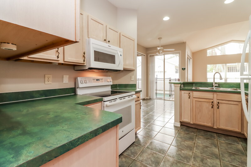 4,840/Mo, 1839 Wood Trail St Tarpon Springs, FL 34689 Kitchen View 4