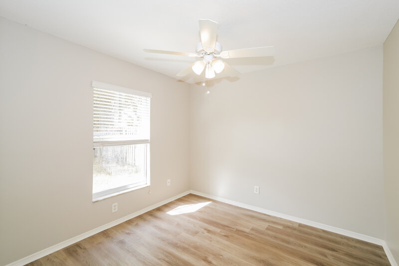 1,935/Mo, 7619 Clovelly Park Pl Apollo Beach, FL 33572 Bedroom View