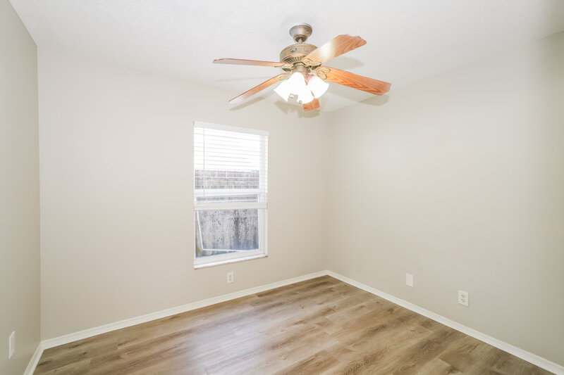 1,935/Mo, 7619 Clovelly Park Pl Apollo Beach, FL 33572 Bedroom View 2