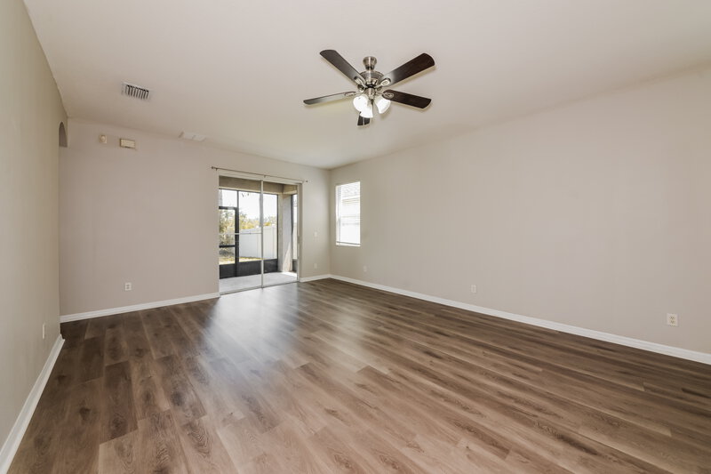 3,780/Mo, 908 Larwood Pine Dr Ruskin, FL 33570 Living Room View