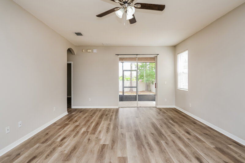 2,075/Mo, 908 Larwood Pine Dr Ruskin, FL 33570 Living Room View