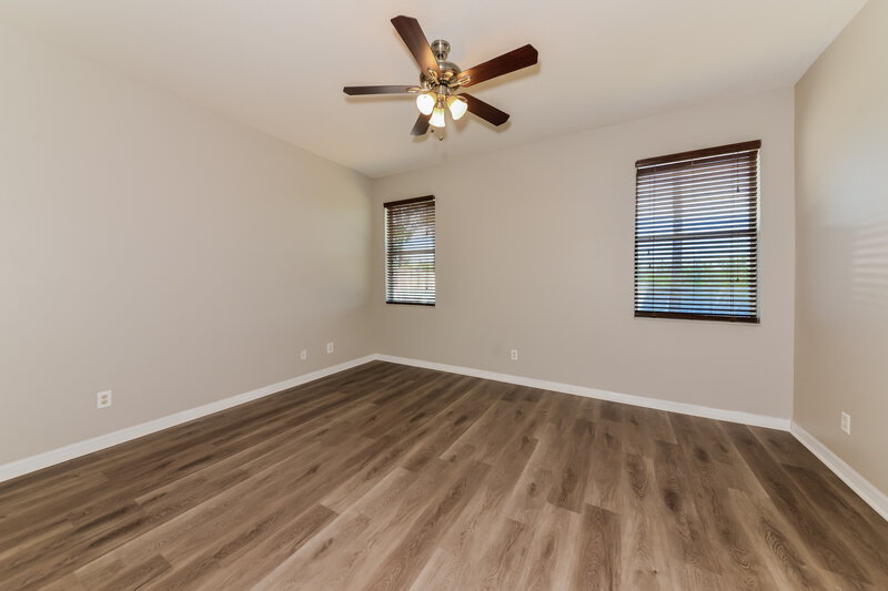 3,780/Mo, 908 Larwood Pine Dr Ruskin, FL 33570 Main Bedroom View