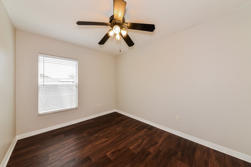 3,780/Mo, 908 Larwood Pine Dr Ruskin, FL 33570 Bedroom View 2