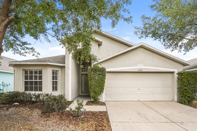 2,335/Mo, 12512 Lake Vista Dr Gibsonton, FL 33534 External View