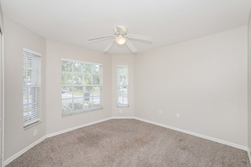 2,335/Mo, 12512 Lake Vista Dr Gibsonton, FL 33534 Bedroom View 3