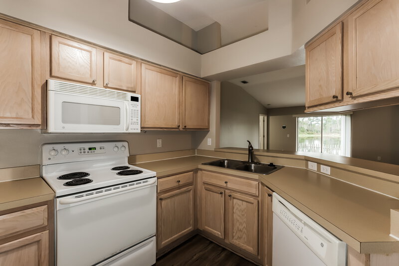 2,215/Mo, 6415 Buckhead Ct Wesley Chapel, FL 33545 Kitchen View 3