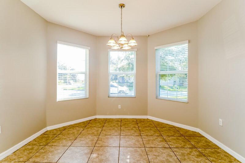 2,010/Mo, 6215 Merrifield Dr Zephyrhills, FL 33541 Dining Room View