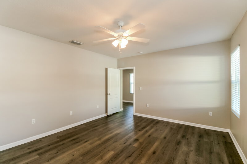 2,010/Mo, 6215 Merrifield Dr Zephyrhills, FL 33541 Main Bedroom View 2