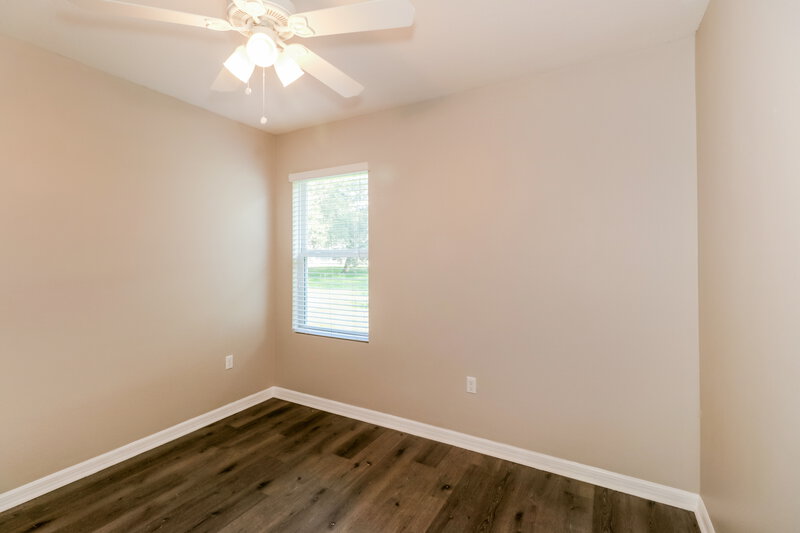2,010/Mo, 6215 Merrifield Dr Zephyrhills, FL 33541 Bedroom View 2