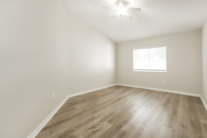 2,270/Mo, 11035 Whittney Chase Dr Riverview, FL 33579 Main Bedroom View