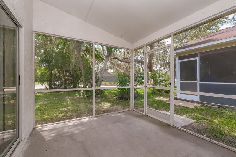 1,720/Mo, 7915 Barclay Rd New Port Richey, FL 34654 Sun Room View
