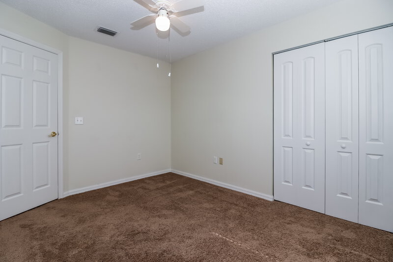 2,000/Mo, 7915 Barclay Rd New Port Richey, FL 34654 Bedroom View