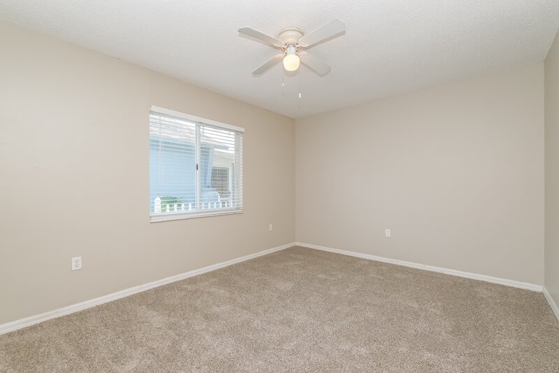 1,720/Mo, 7915 Barclay Rd New Port Richey, FL 34654 Bedroom View 3