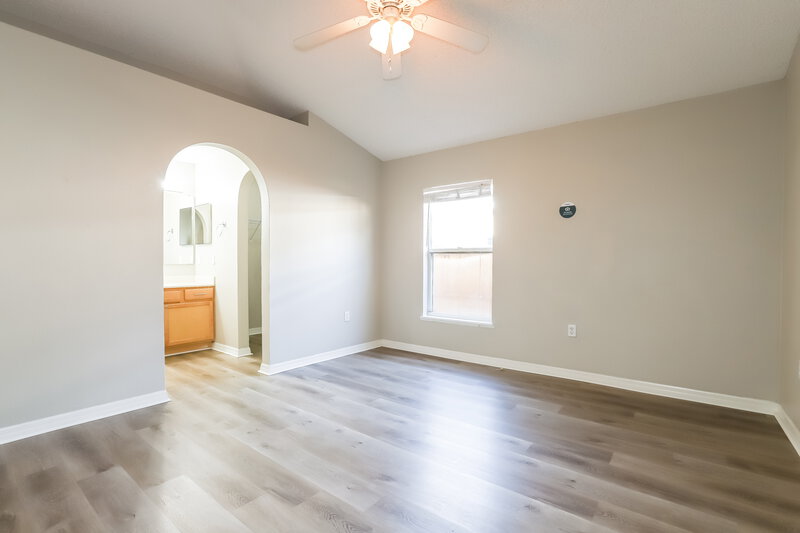 1,930/Mo, 11508 Ivy Flower Loop Riverview, FL 33578 Main Bedroom View