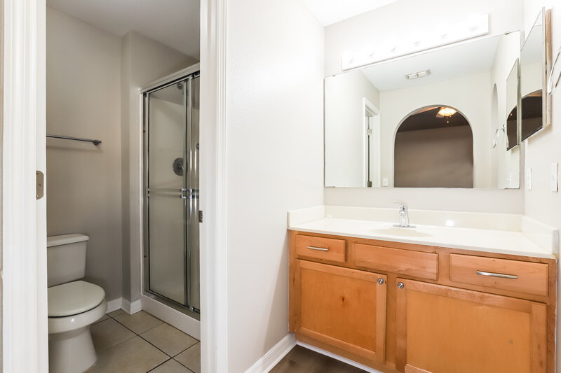 1,930/Mo, 11508 Ivy Flower Loop Riverview, FL 33578 Main Bathroom View