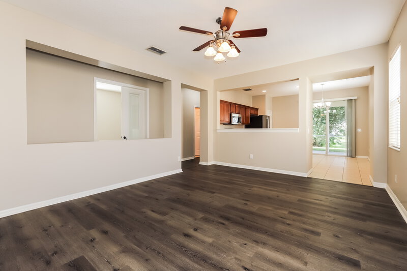 2,075/Mo, 2503 Silvermoss Dr Wesley Chapel, FL 33544 Living Room View 2