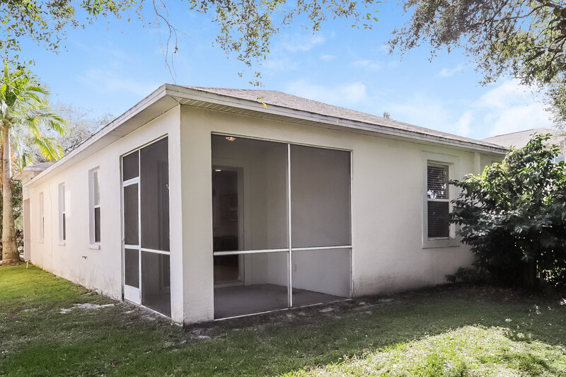 2,075/Mo, 2503 Silvermoss Dr Wesley Chapel, FL 33544 Rear View