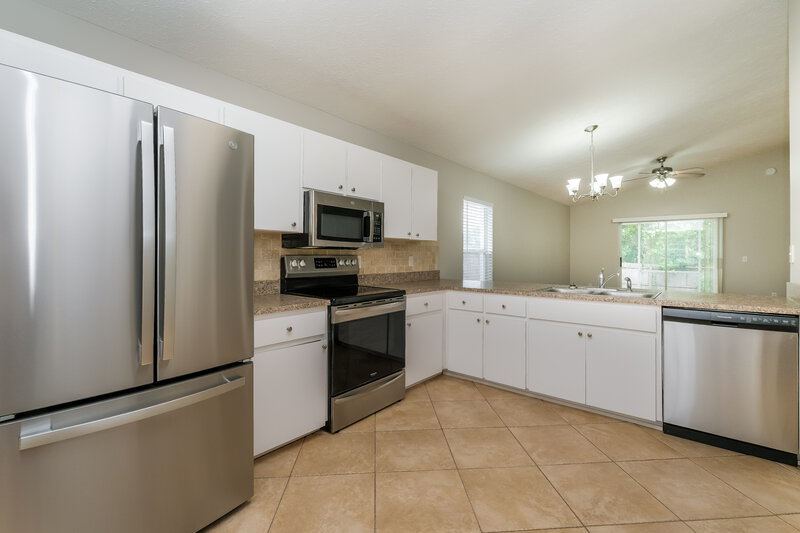 1,765/Mo, 11027 Kenmore Dr New Port Richey, FL 34654 Kitchen View