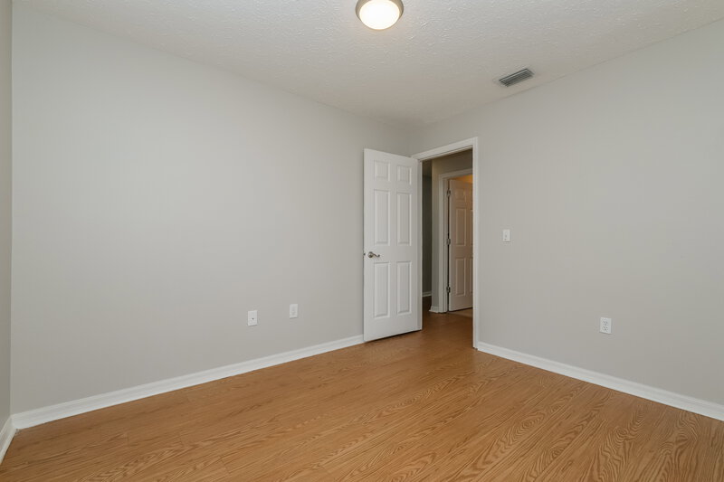 1,765/Mo, 11027 Kenmore Dr New Port Richey, FL 34654 Bedroom View 4