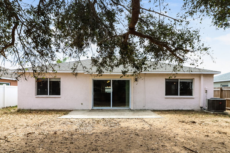 2,090/Mo, 13330 Prestwick Dr Riverview, FL 33579 Rear View