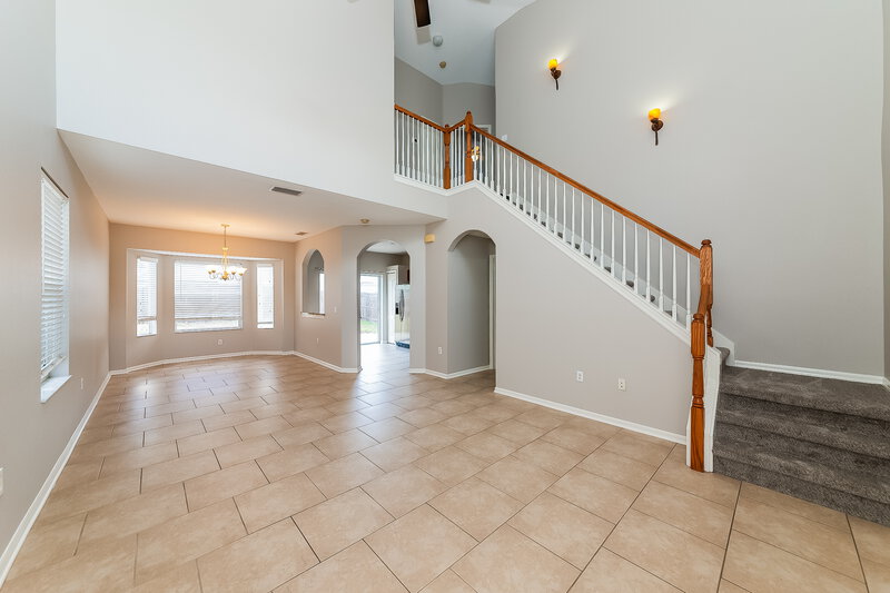 2,325/Mo, 12621 Evington Point Dr Riverview, FL 33579 Living Room View 3