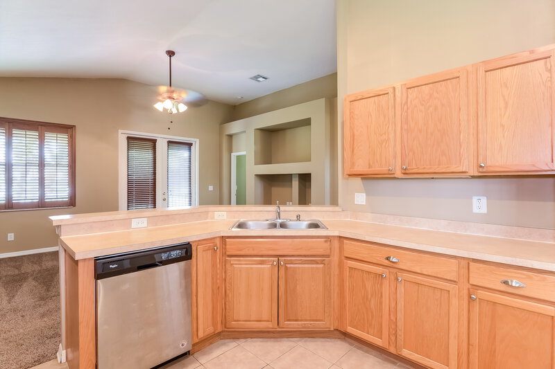 2,275/Mo, 5003 Windingbrook Trl Wesley Chapel, FL 33544 Kitchen View