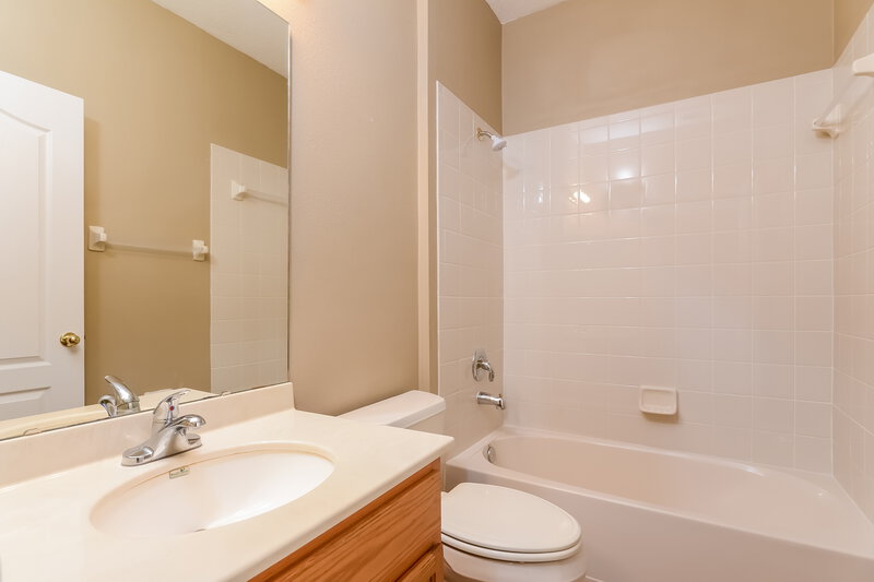 2,275/Mo, 5003 Windingbrook Trl Wesley Chapel, FL 33544 Bathroom View