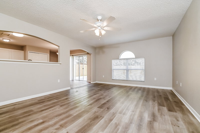 2,430/Mo, 10415 Opus Dr Riverview, FL 33579 Living Room View