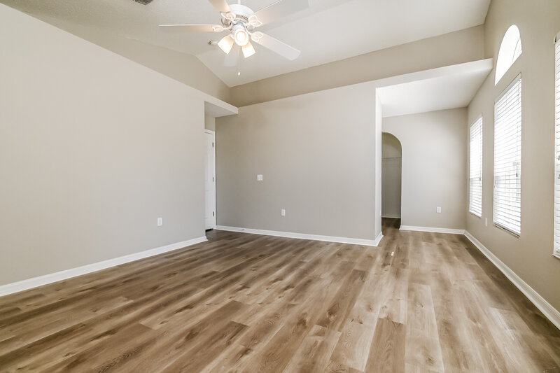 2,430/Mo, 10415 Opus Dr Riverview, FL 33579 Main Bedroom View