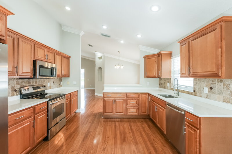 2,150/Mo, 25442 Seven Rivers Cir Land O' Lakes, FL 34639 Kitchen View 3