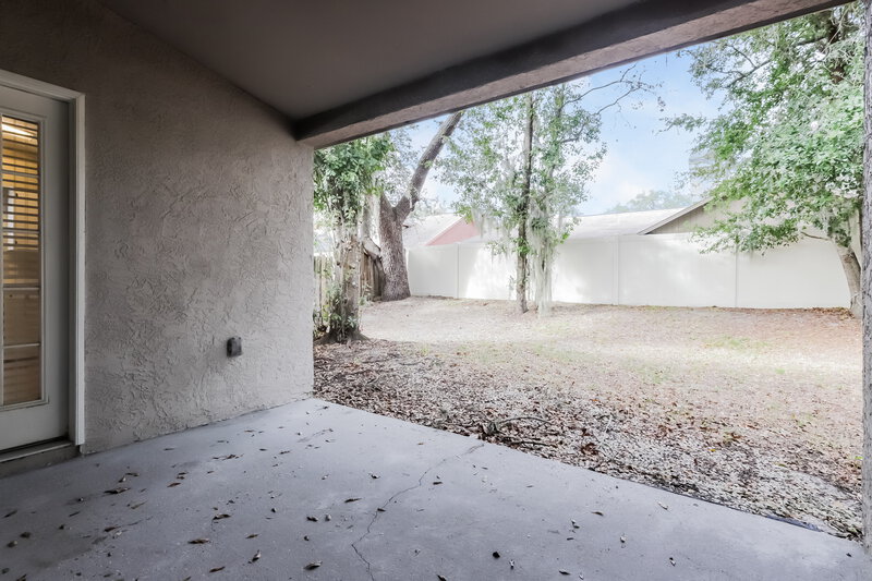 2,020/Mo, 1140 Hardwood Dr Valrico, FL 33596 Rear View 2