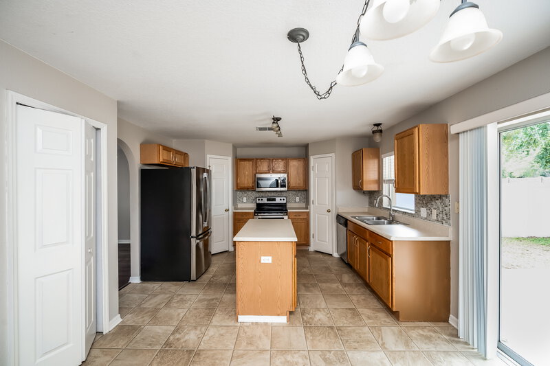 4,100/Mo, 17006 Torvest Ct Land O' Lakes, FL 34638 Kitchen View 2