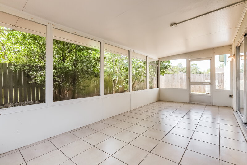 2,200/Mo, 11307 Brownstone Ct Riverview, FL 33569 Sun Room View