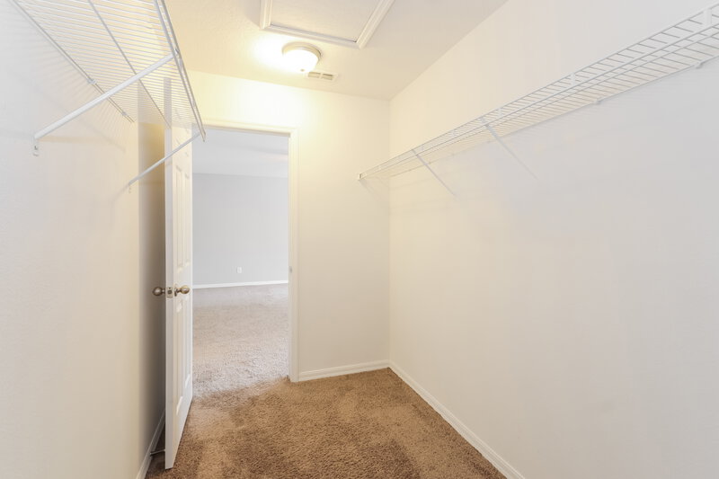 2,340/Mo, 2348 Spring Hollow Loop Wesley Chapel, FL 33544 Amenities View