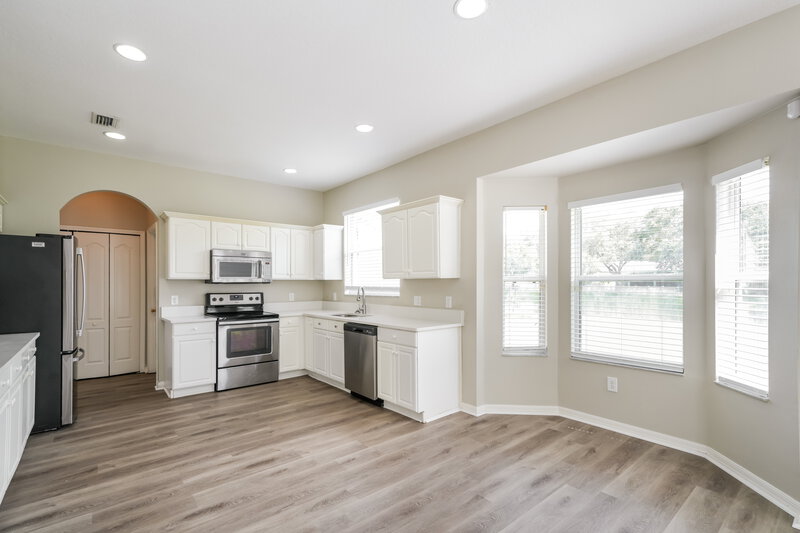 2,120/Mo, 7548 Blue Spring Dr Land O' Lakes, FL 34637 Breakfast Nook View